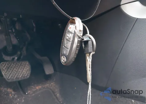 2015 Nissan Altima 2.5/2.5 S/2.5 Sl/2.5 Sv z USA, uszkodzony, nr VIN 1N4AL3AP8FN879242